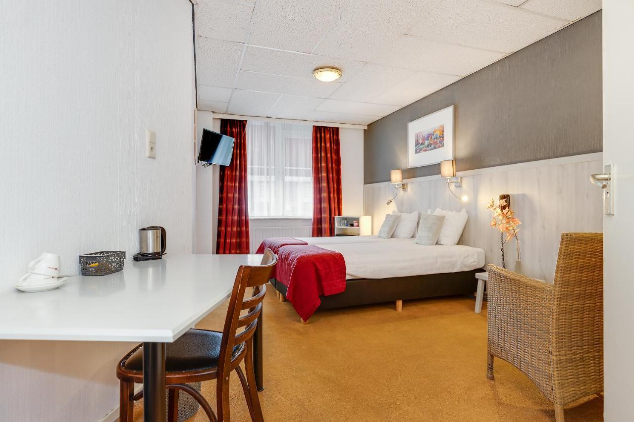 Oranje Hotel Сіттард Екстер'єр фото