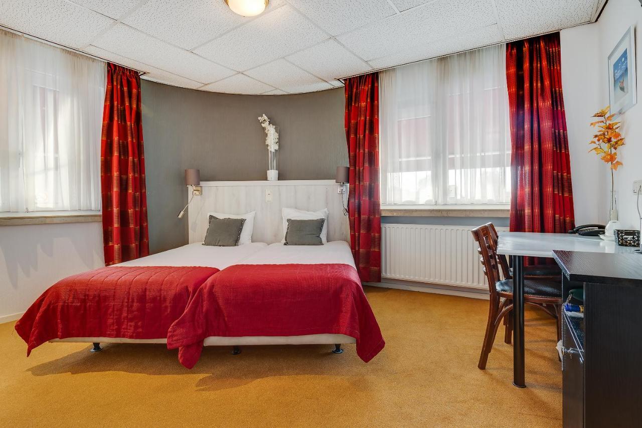 Oranje Hotel Сіттард Екстер'єр фото