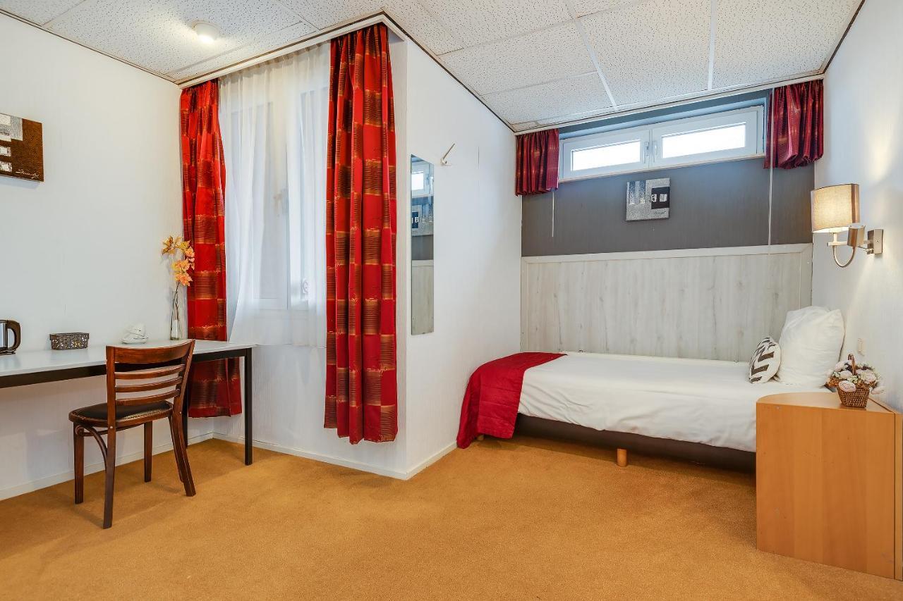 Oranje Hotel Сіттард Екстер'єр фото